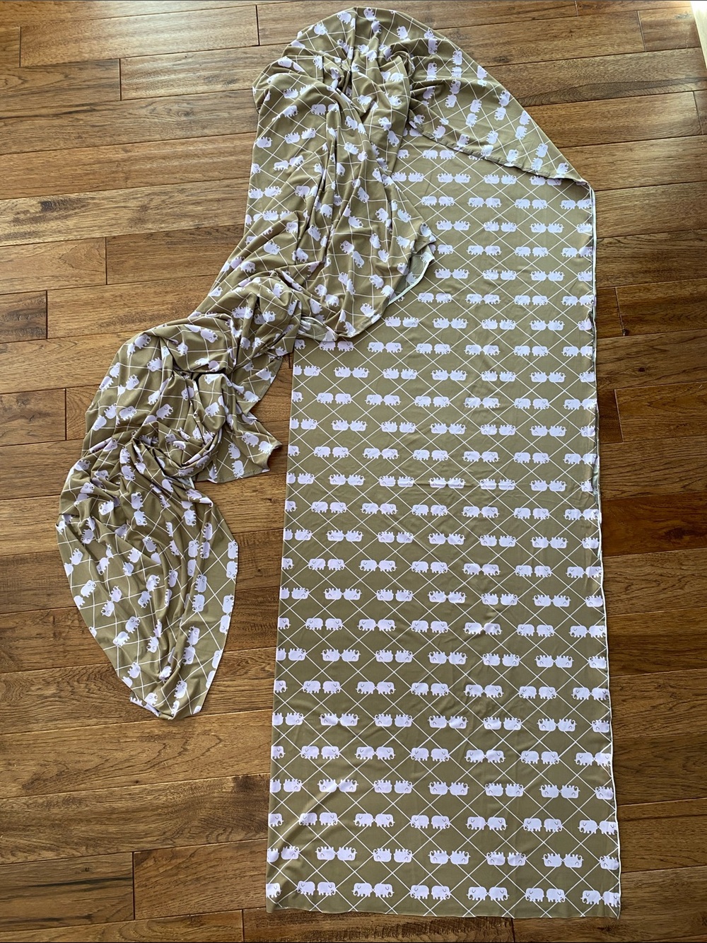 Almost 13 feet long, Beige and light lavender stretch fabric